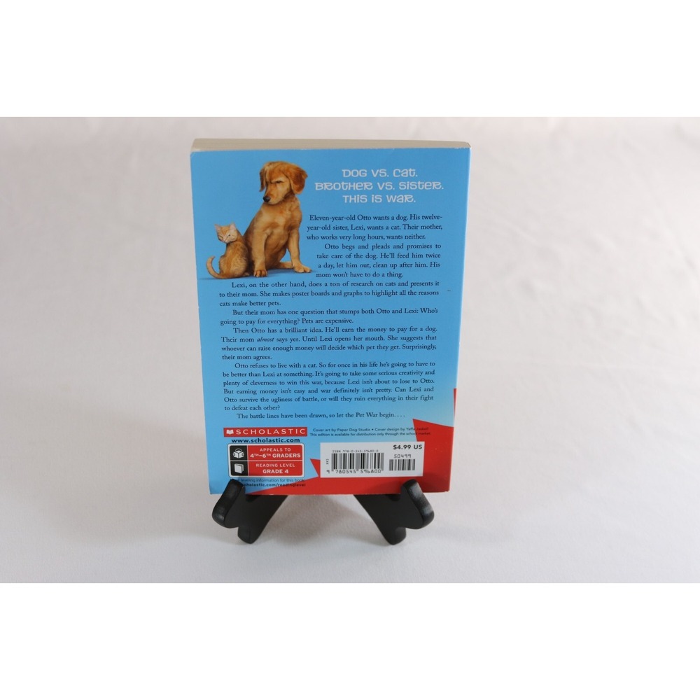 The Pet War Allan Woodrow Scholastic Paperback Childrens Fiction Novel Dog Cat - Picture 2 of 4